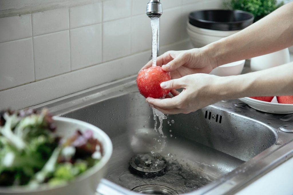 Food Safety in the Kitchen - Wash Produce